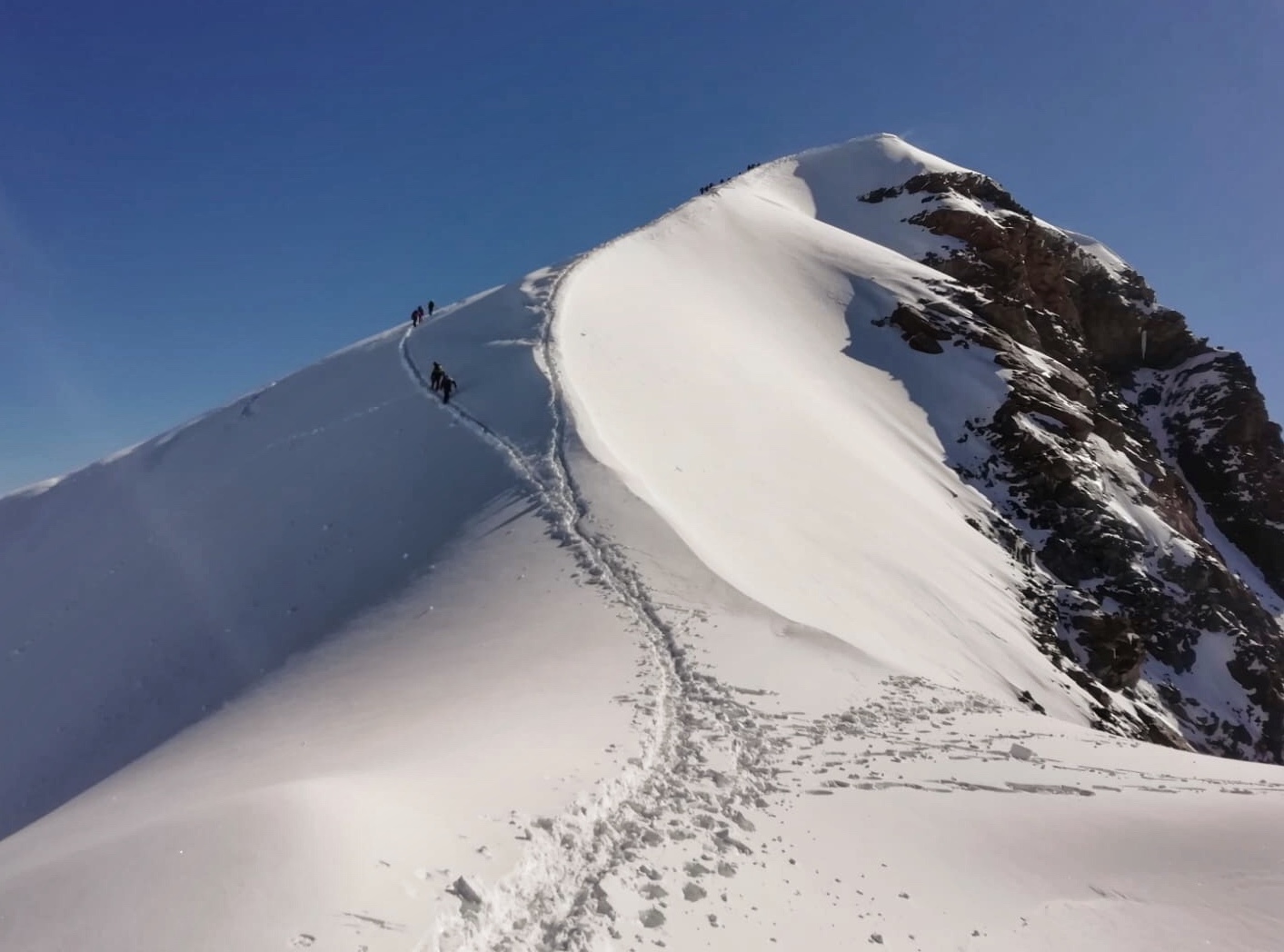 Alpinismo: via normale alla vetta del Polluce (4091 m slm)
